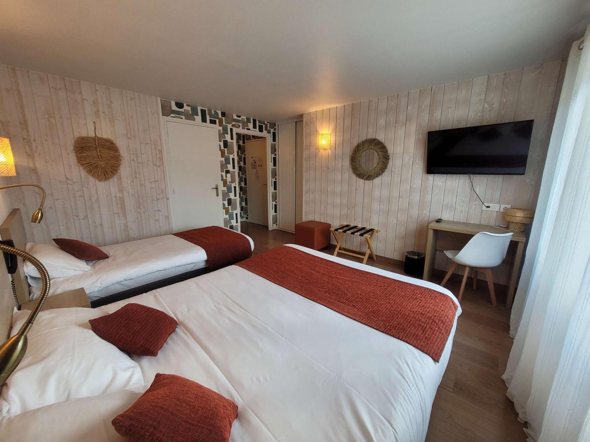 Brit Hotel des Halles Concarneau Buitenkant foto