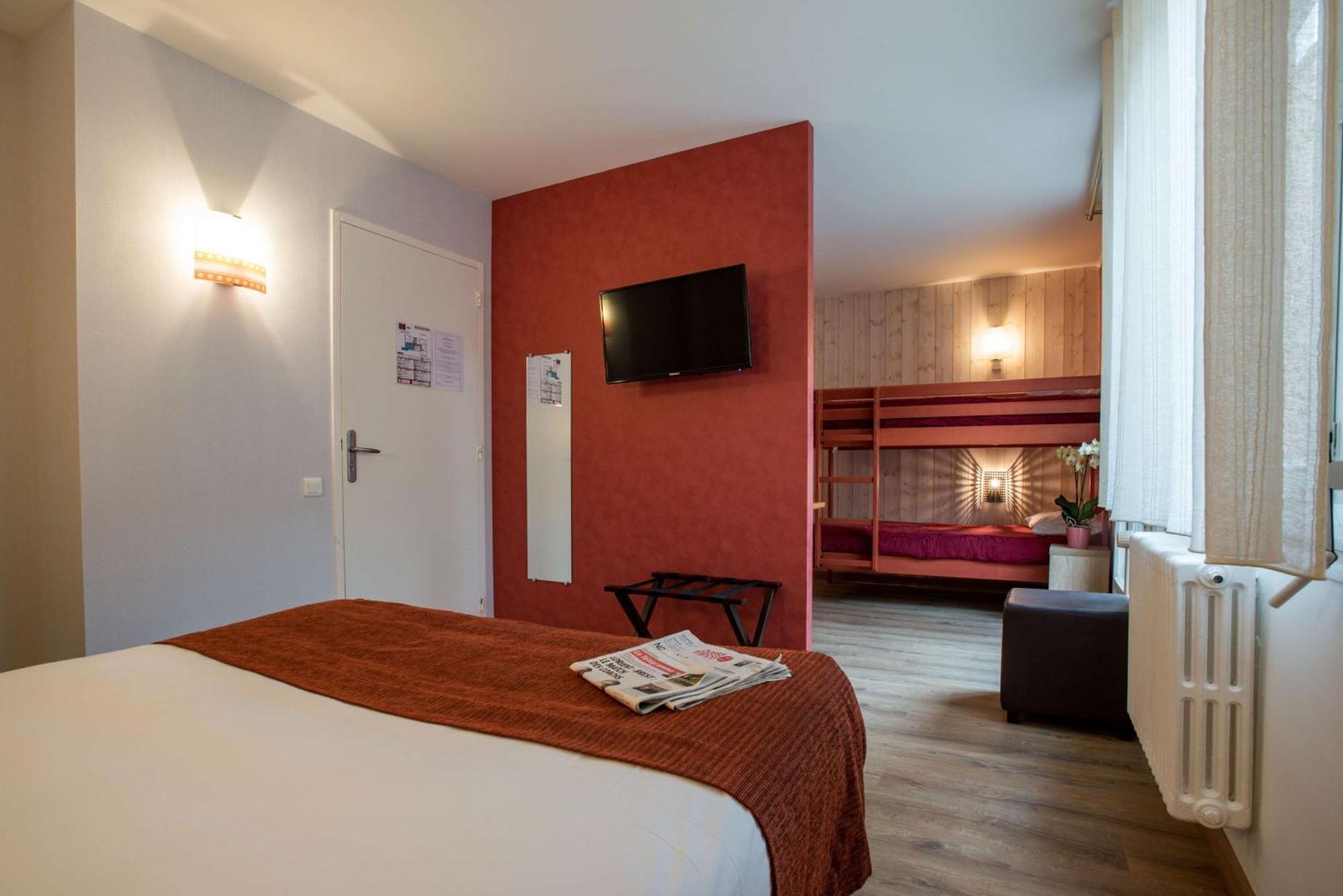 Brit Hotel des Halles Concarneau Buitenkant foto