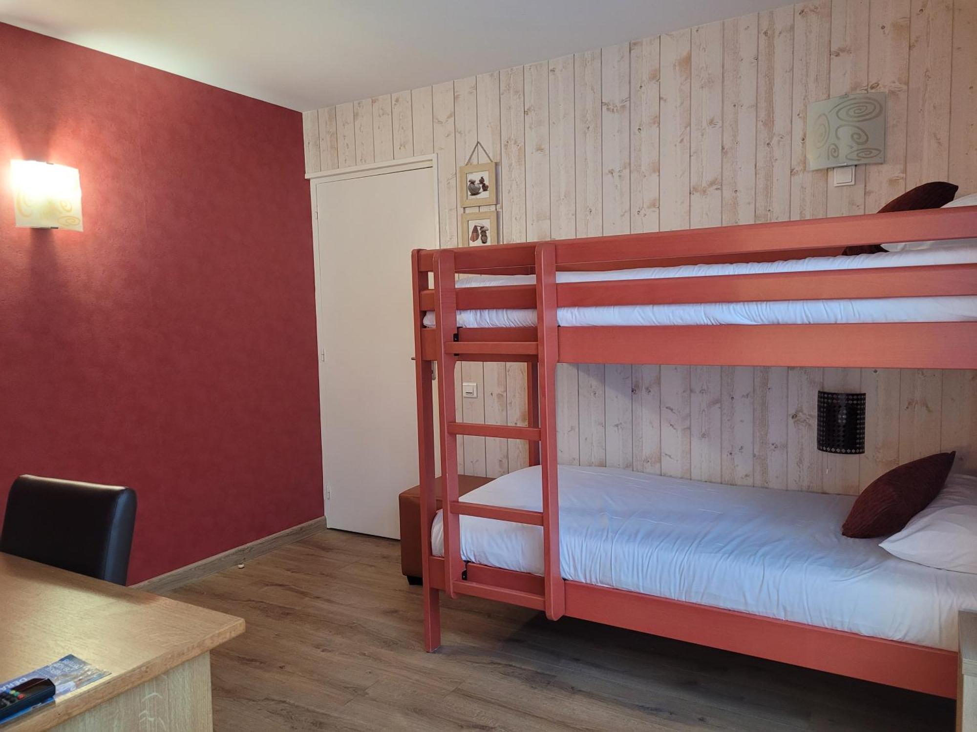 Brit Hotel des Halles Concarneau Buitenkant foto
