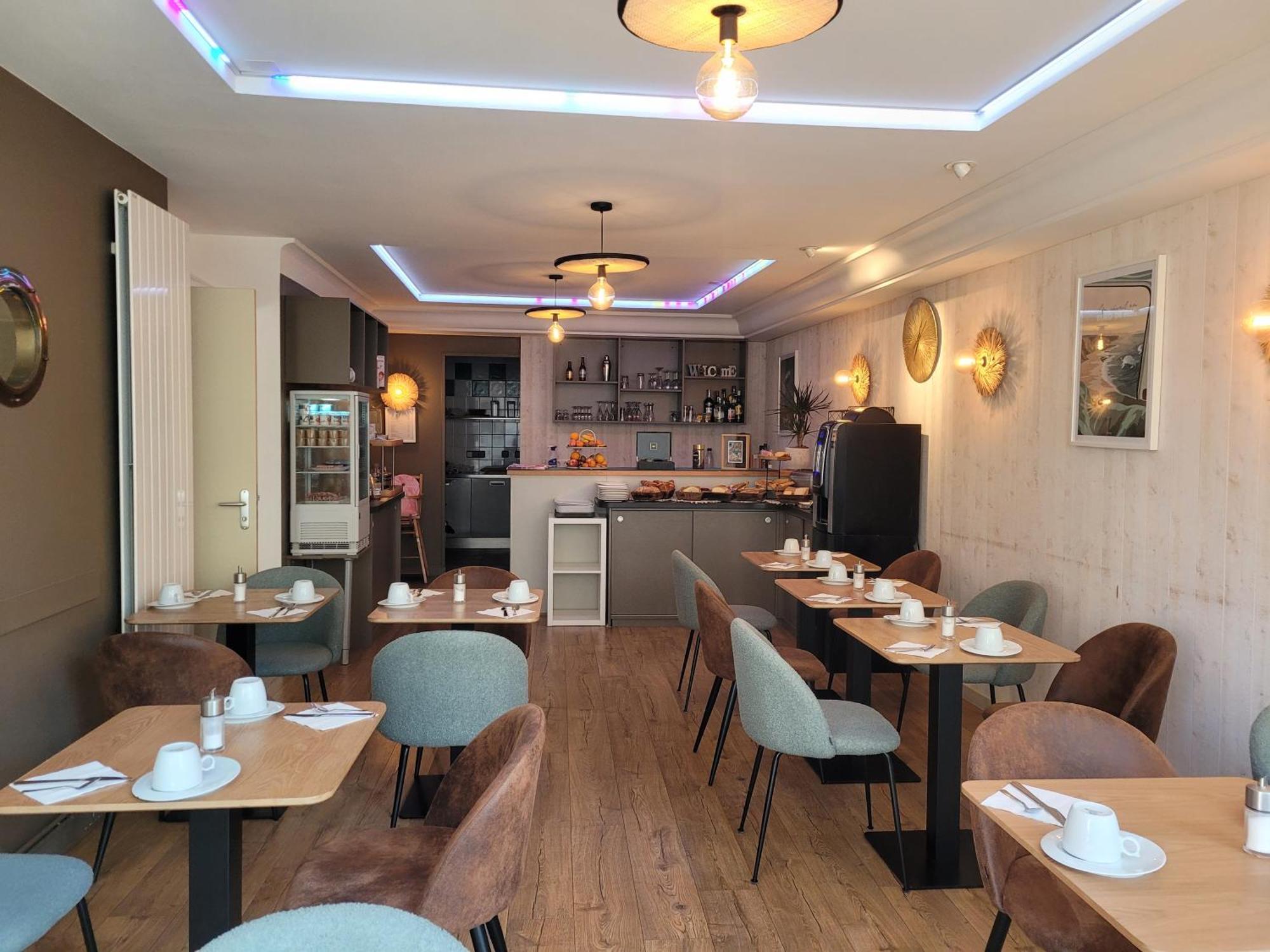 Brit Hotel des Halles Concarneau Buitenkant foto