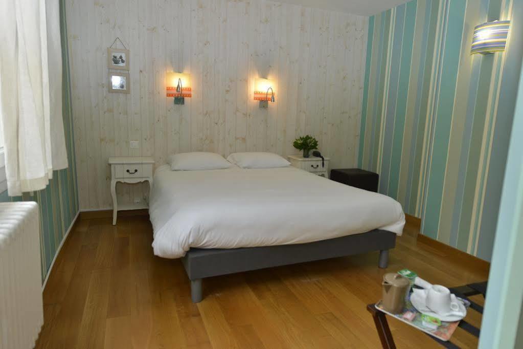 Brit Hotel des Halles Concarneau Buitenkant foto